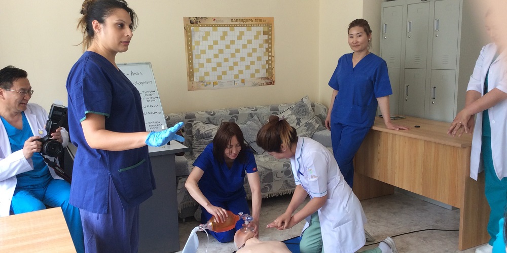 Shanez Sinnathamby teaching nurses in Mongolia